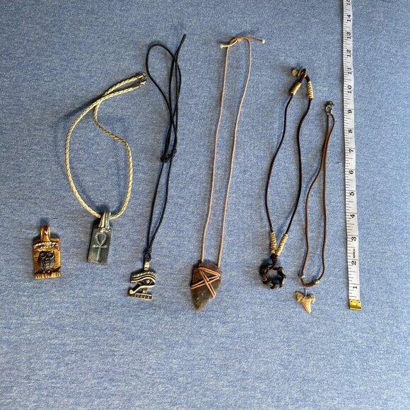 Collection of 5 Rustic Youth Necklaces - Picture 1 of 3